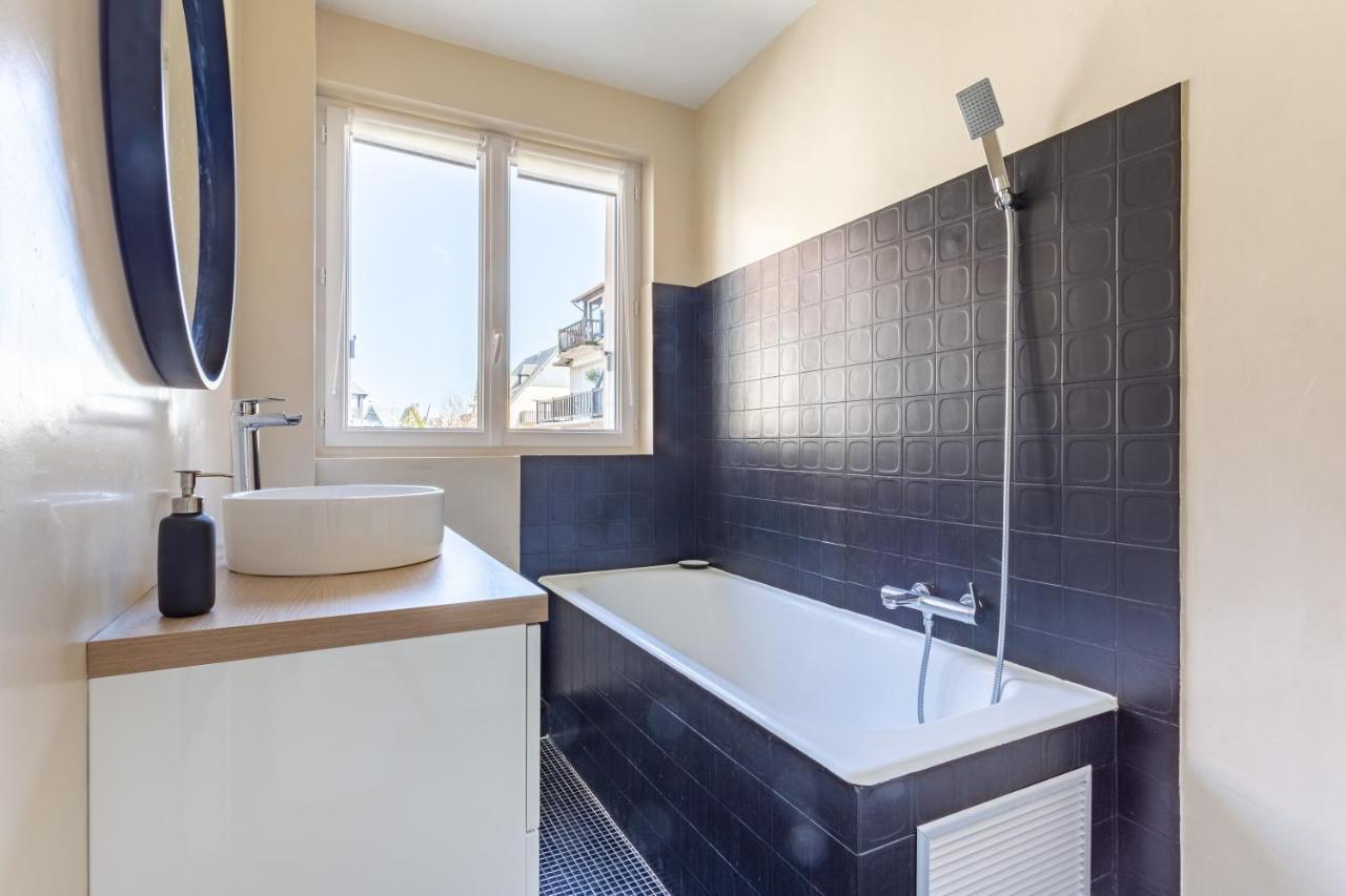 Le Carrousel - Appartement Avec Studio Attenant دوفييل المظهر الخارجي الصورة